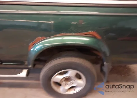 2000 Nissan Frontier Se-V6/Xe-V6 from USA, damaged, VIN 1N6ED26Y4YC354551